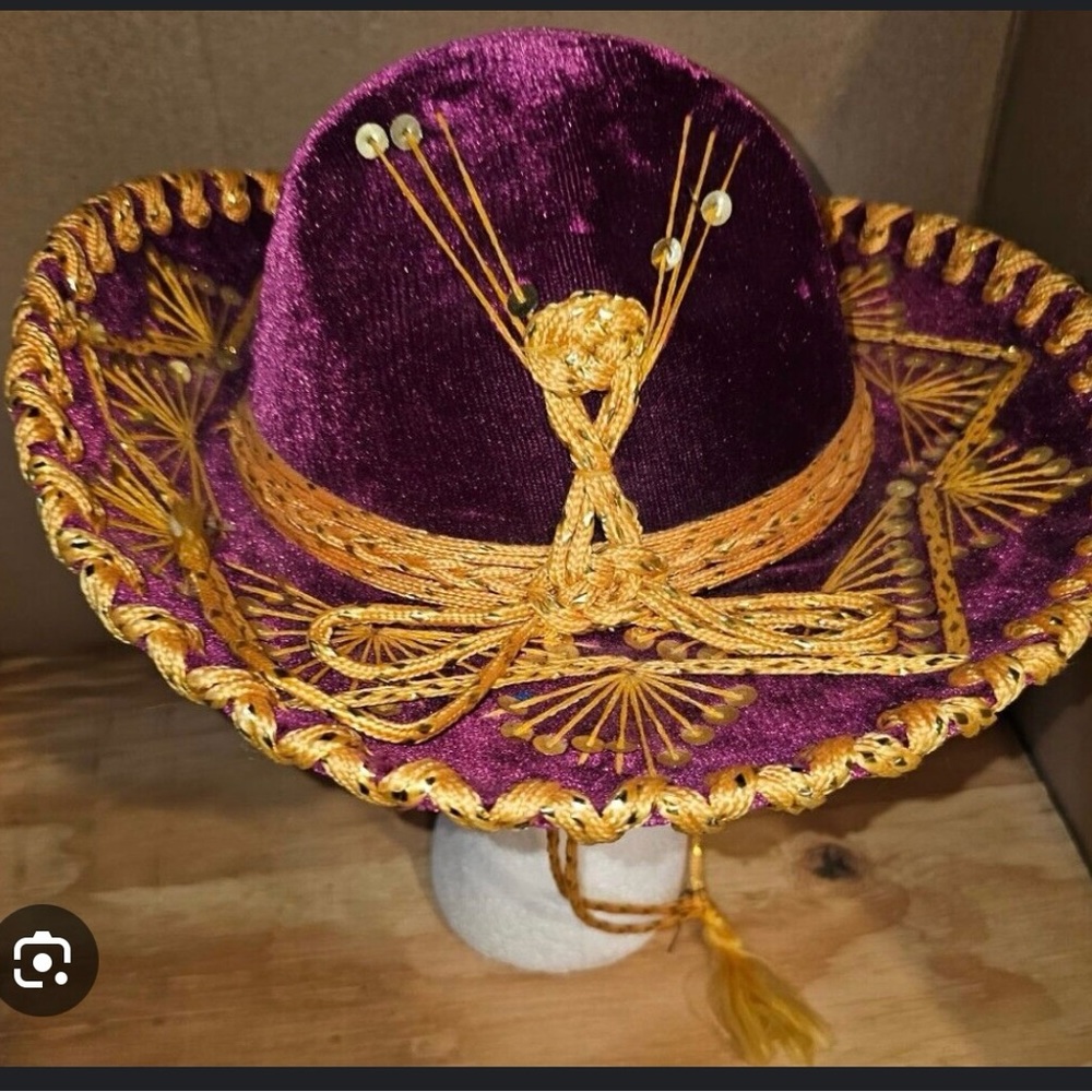 Vintage Salazar Yepez Mexican Hat
